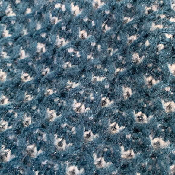 Nike Reversible Teal/Aqua Green Beanie - Picture 3 of 9